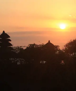 Geniesse den Sonnenuntergang
